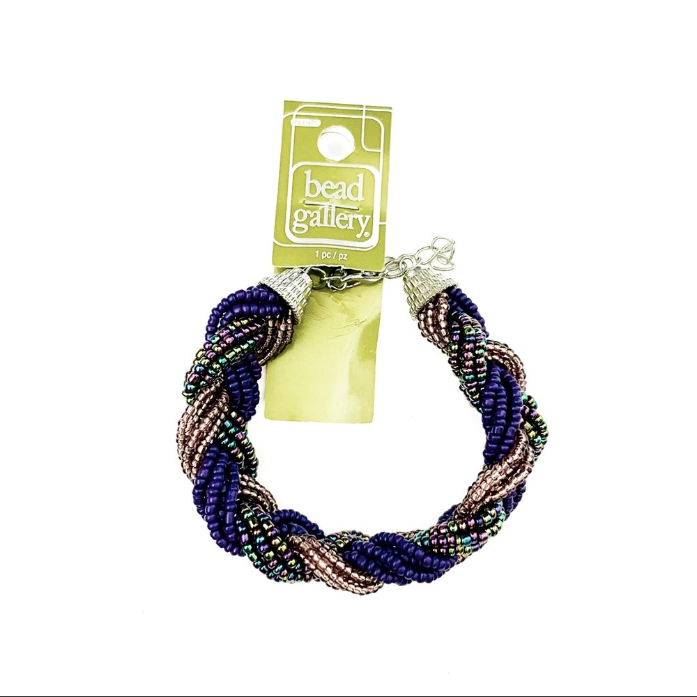 Glass bead bracelet